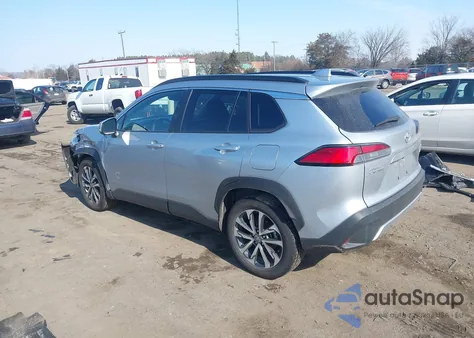 2023 Toyota Corolla Cross Xle z USA, uszkodzony, nr VIN 7MUDAABG8PV051290